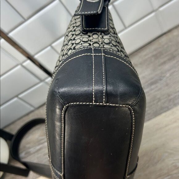 Coach black gray signature soho crossbody and wallet set - Picture 6 of 17